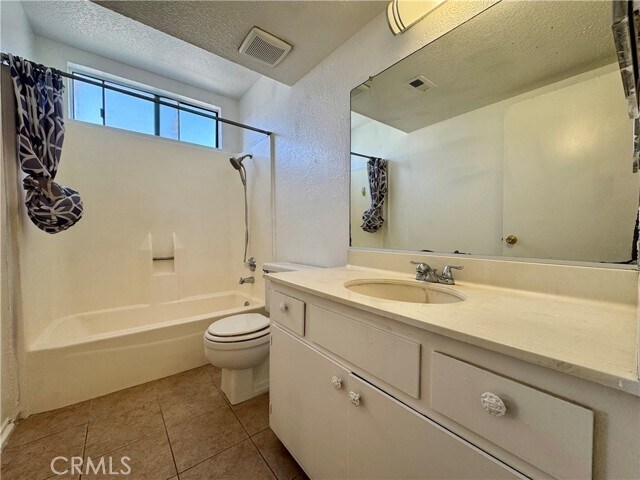 Building Photo - 241 S Curtis Ave