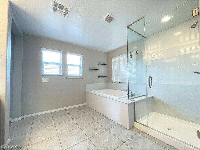 Building Photo - 9458 Isla Lee Ave