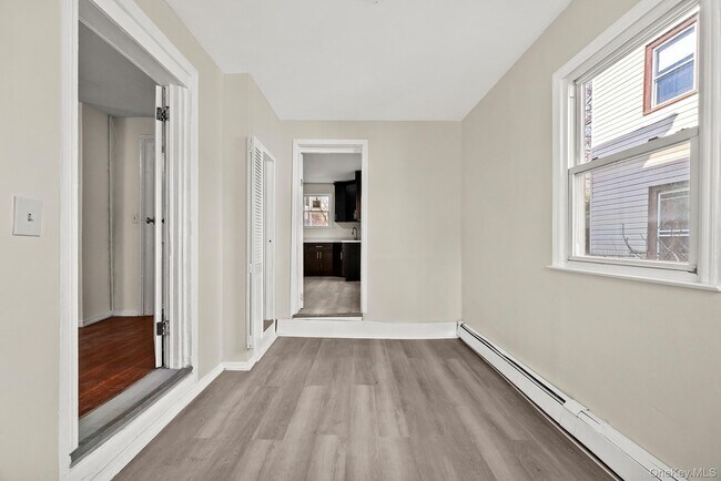 Building Photo - 11 Lafayette Pl