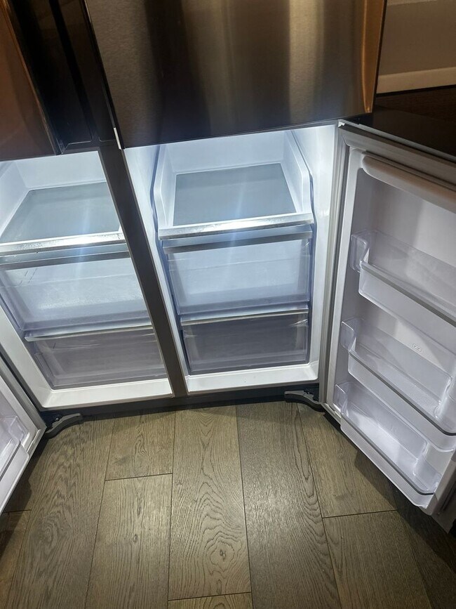 Building Photo - Modern 2 Bedroom, 2 Bathroom Penthouse with Parking in Historic LeDroit Park