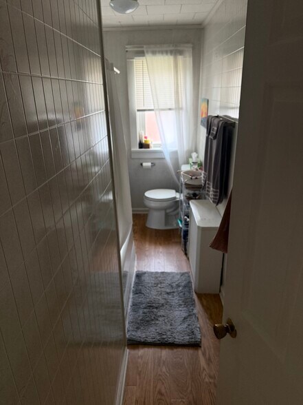 Bathroom - View 1 - 229 W Caracas Ave