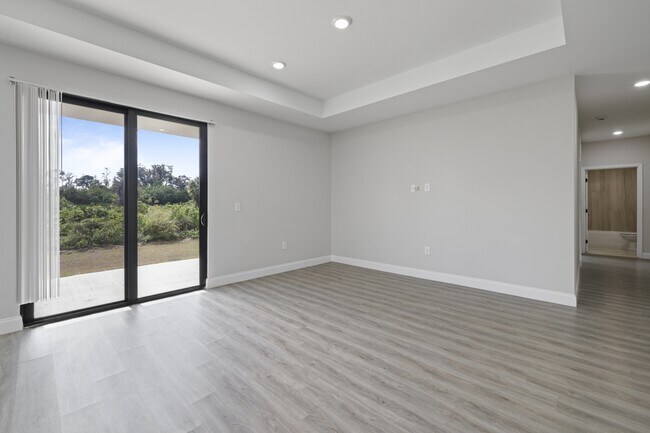 Building Photo - 679 Windermere Dr