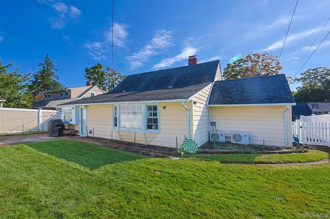 Building Photo - 80 Cypress Ln E