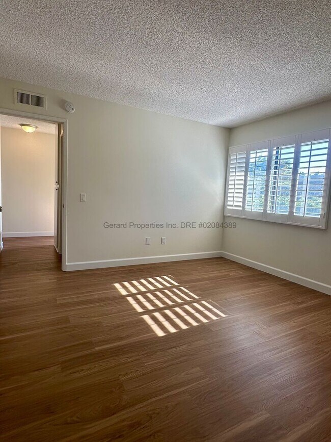 Building Photo - 55+ Huntington Beach Condo – Pools, Pickle...