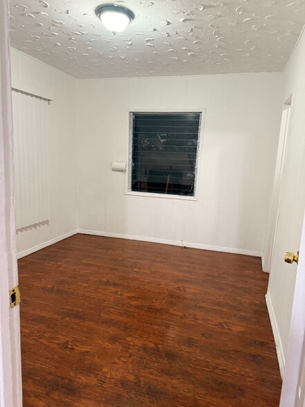 Building Photo - 1771 E 83rd St