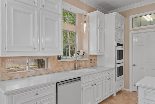 Building Photo - 1811 Wild Plum Ct