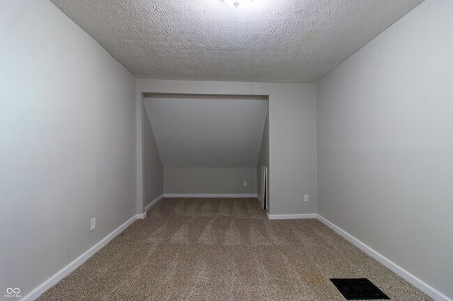 Building Photo - 4014 Cornelius Ave