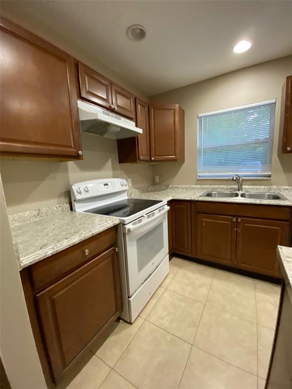 Building Photo - 2430 NW 4th Terrace