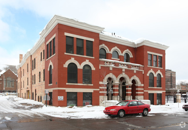 Building Photo - 310 S Mechanic Lofts