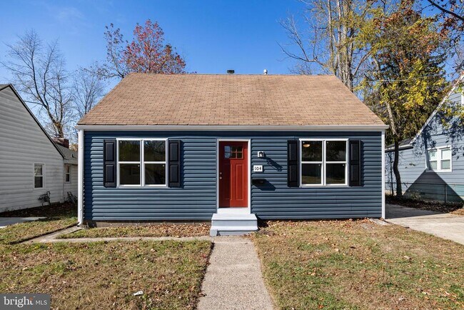 Building Photo - 104 W Park Ave