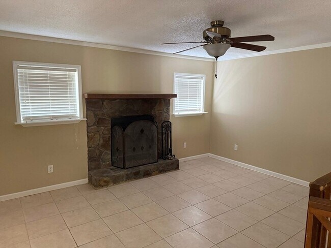 Building Photo - 92 Grey Fox Ln