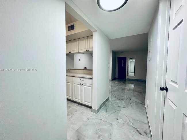 Building Photo - 9703 Hammocks Blvd