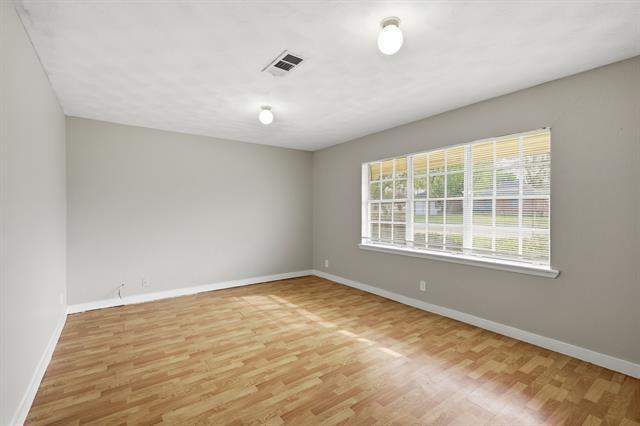 Building Photo - 228 N 4th St