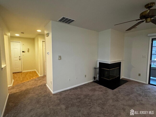 Building Photo - 1109 Stoneridge Cir