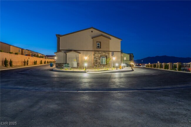 Building Photo - 10567 Ridge Glow Ave