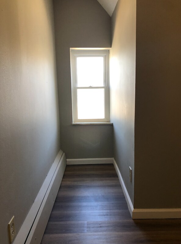 Building Photo - 2232 St James Ave