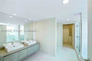 Building Photo - 400 Sunny Isles Blvd