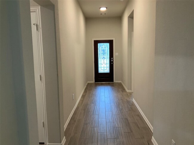 Building Photo - 7310 Saddle Tree Dr