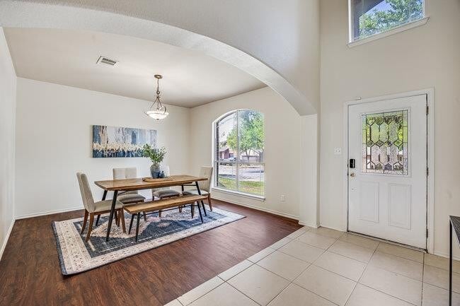 Building Photo - 4001 Veiled Falls Dr