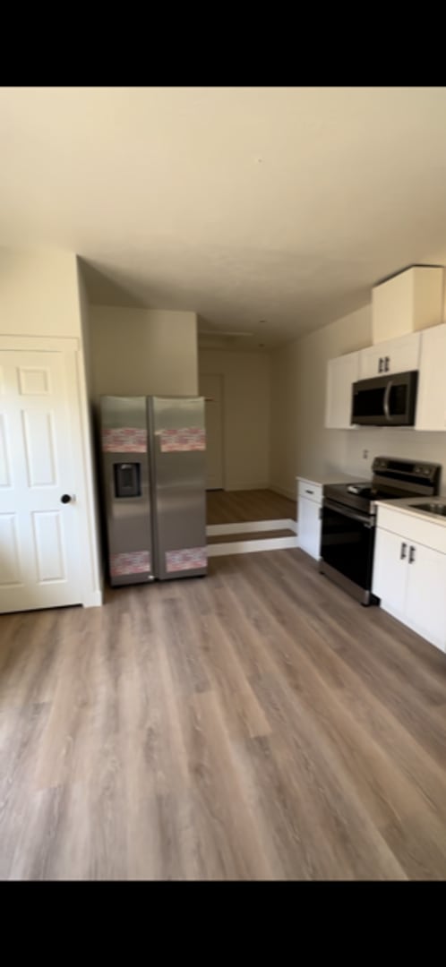 Building Photo - DNU 0107-01