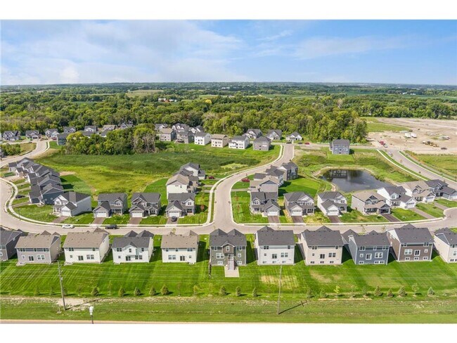 Building Photo - Rare 3 bed new construction home in Wayzata schools for lease!!!