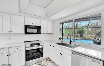 Building Photo - 4500 1st Ave NW