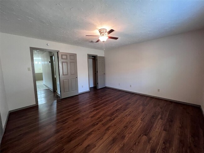 Building Photo - 11913 Metmora Ct