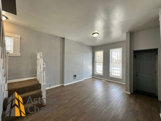 Building Photo - 3 Bedroom End Unit near Coppin State with Fenced Yard