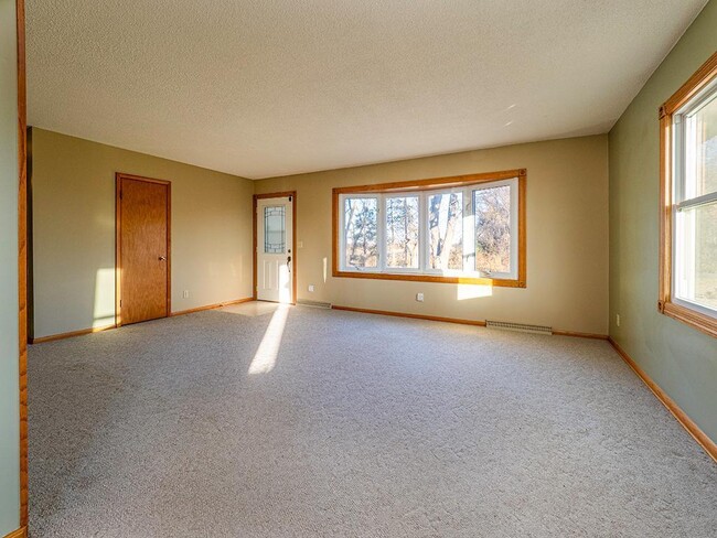 Building Photo - 5651 Aetna Ave SE