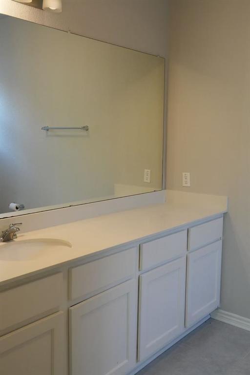 Building Photo - 808 Alta Wy