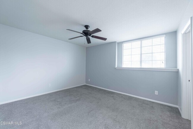 Building Photo - 5848 Lake Lindero Dr