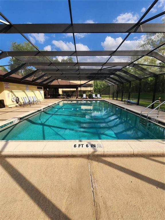 Building Photo - 13610 S Village Dr