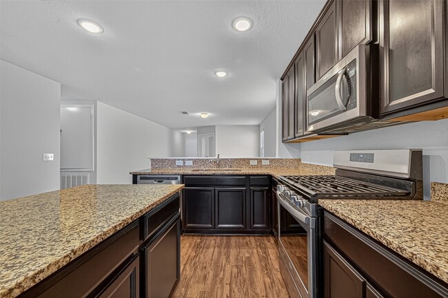 Building Photo - 1830 Cormorant Cres