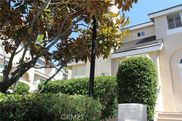 Building Photo - 2300 Maple Ave