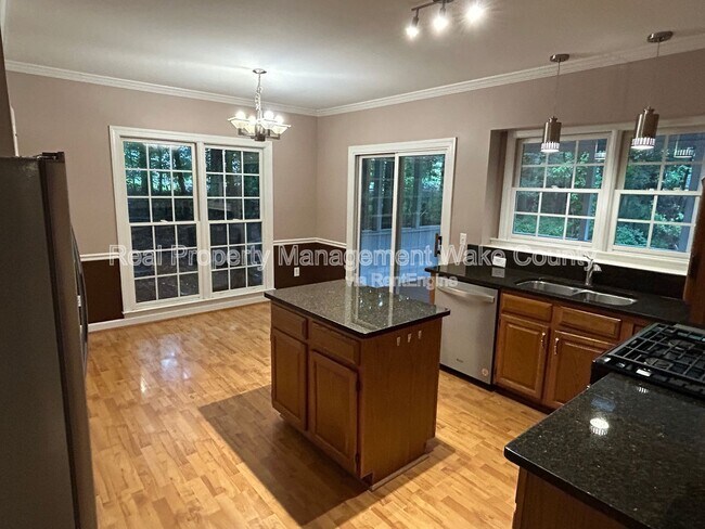 Building Photo - 106 Oak Spring Ct