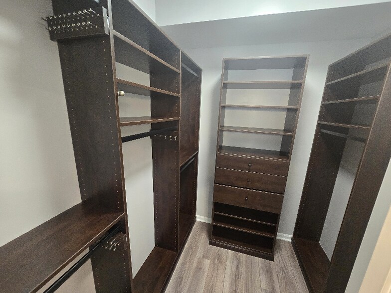 Building Photo - 32 Pebble Brook Pl