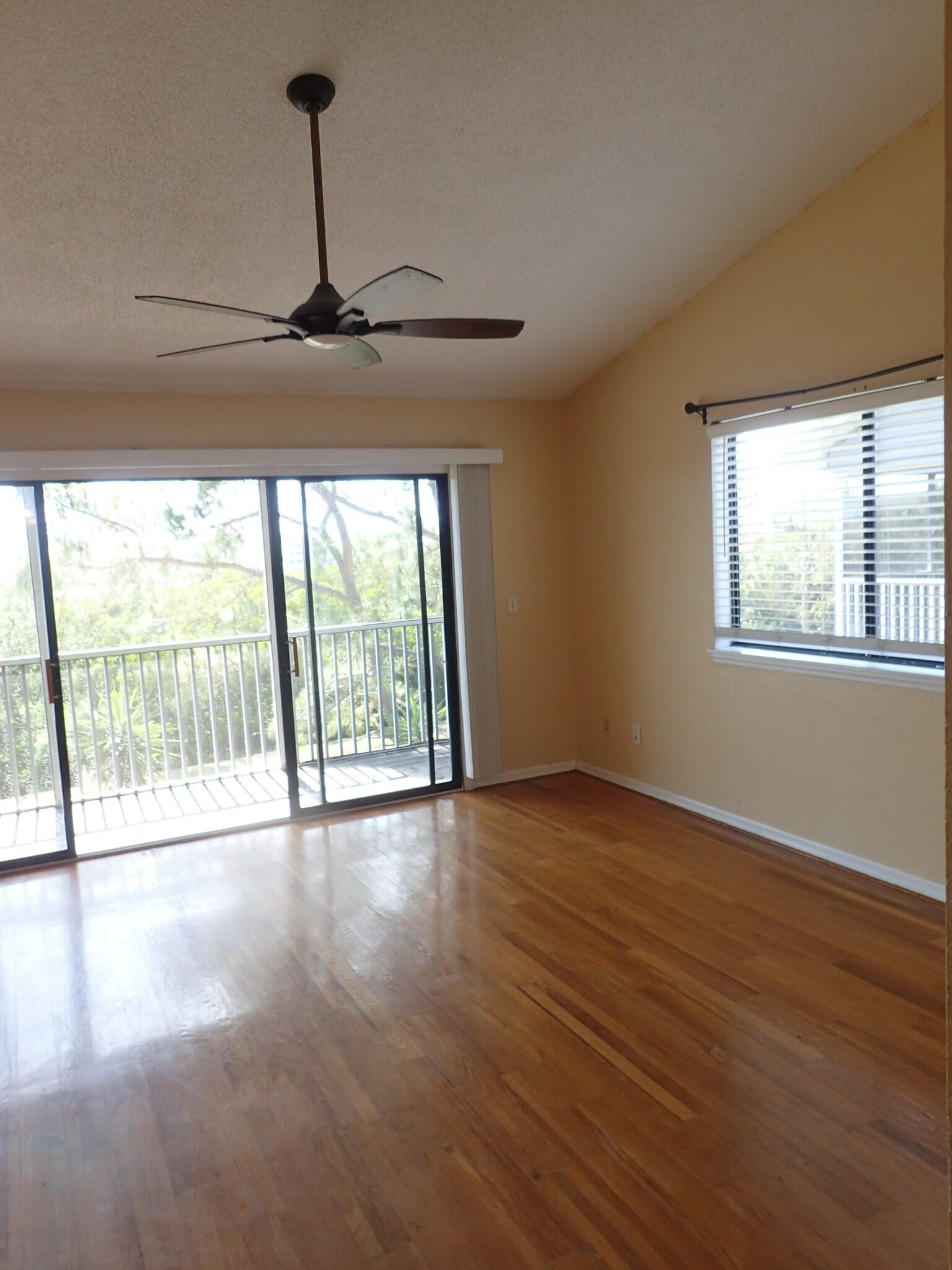 Building Photo - 9614 Tara Cay Ct
