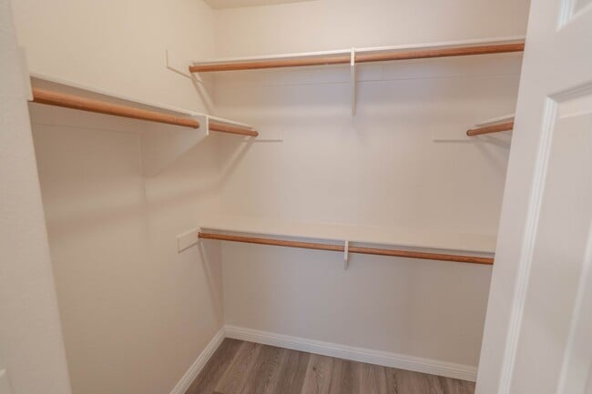 Building Photo - Charming 3-Bedroom Home in Valencia's Cree...