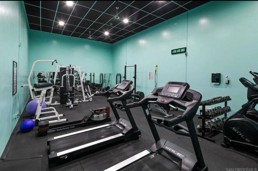 Building Photo - 10425 Caminito Cuervo