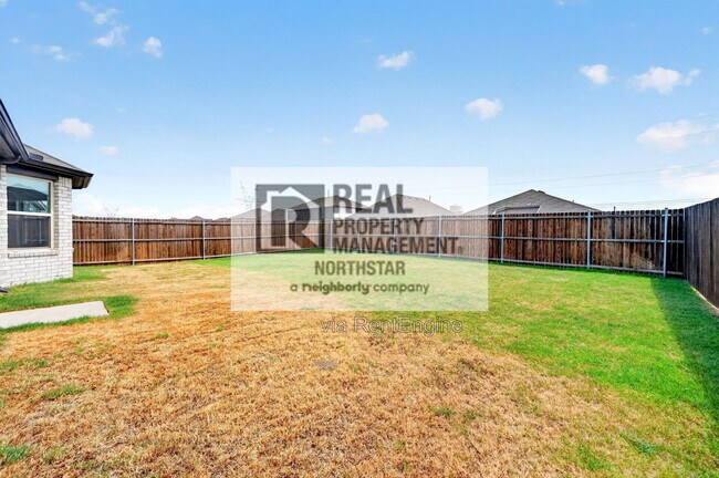 Building Photo - 1804 Huisache St