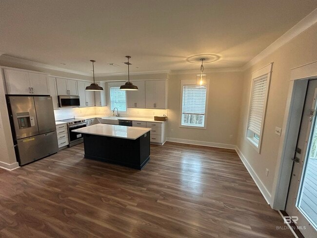 Building Photo - 5126 Pine Rd