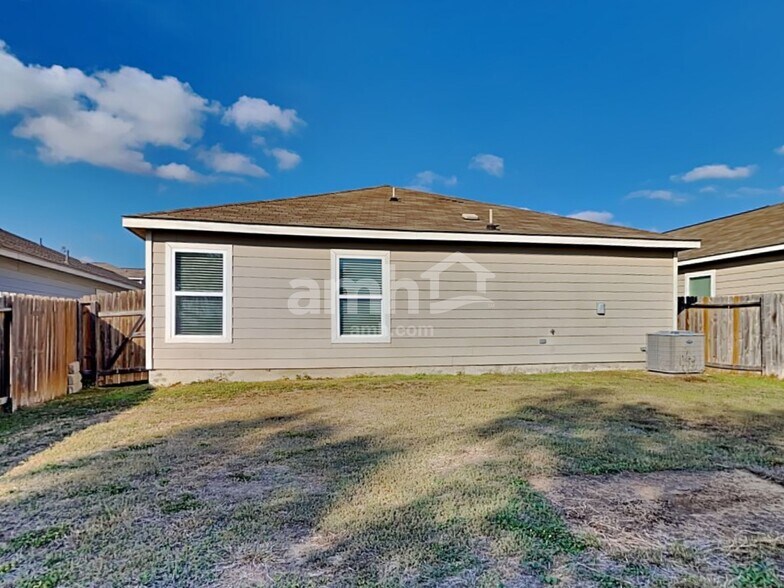 Building Photo - 7559 Bowdre