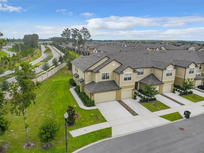 Building Photo - 3028 Alessa Loop