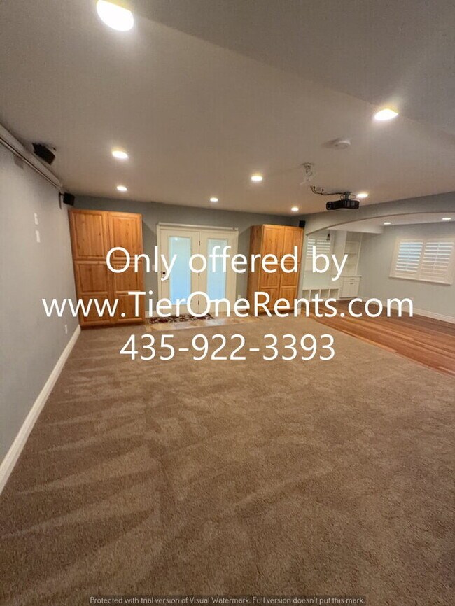 Building Photo - NO DEPOSIT option available for qualified renters!