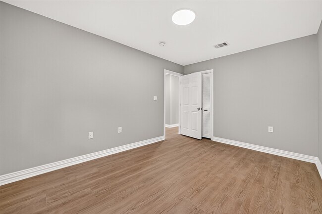 Building Photo - 1722 Shannon Valley Dr