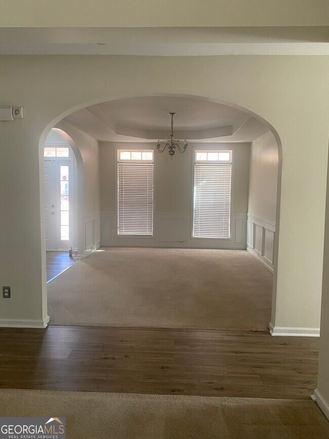 Building Photo - 539 Greyhawk Way
