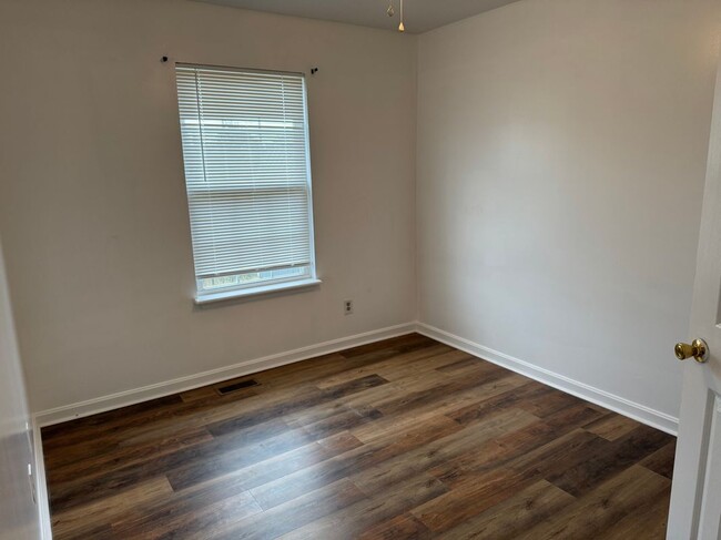 Building Photo - 489 Lakes of Dogwood Blvd