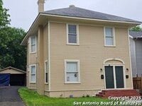 Building Photo - 1022 W Gramercy Pl