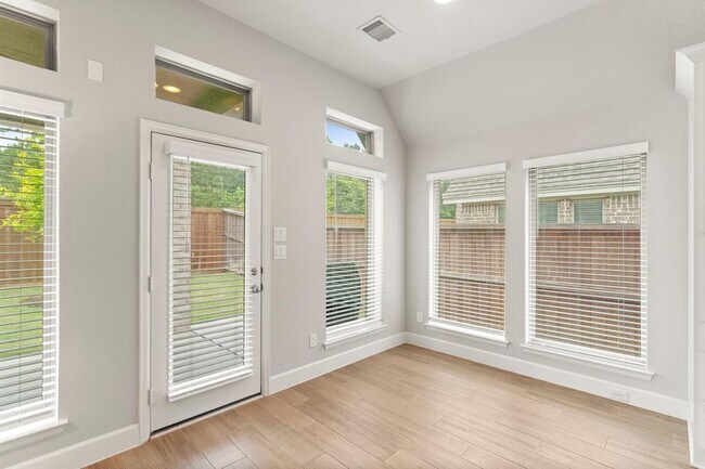 Building Photo - 27114 Sofia Forest Dr