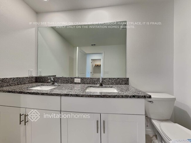 Building Photo - 8286 Crescent Oaks Dr